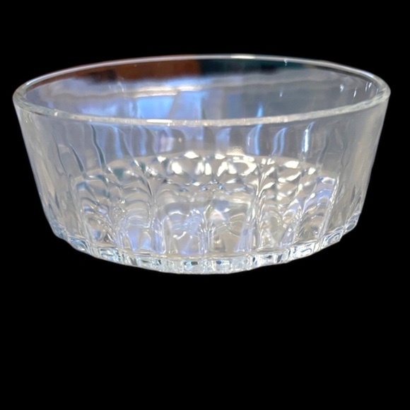 Set of Six Vintage Clear Glass Dessert Bowls - Picture 3 of 16